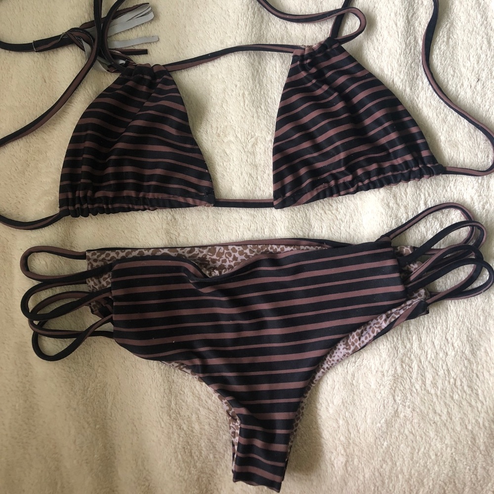 Acacia Set